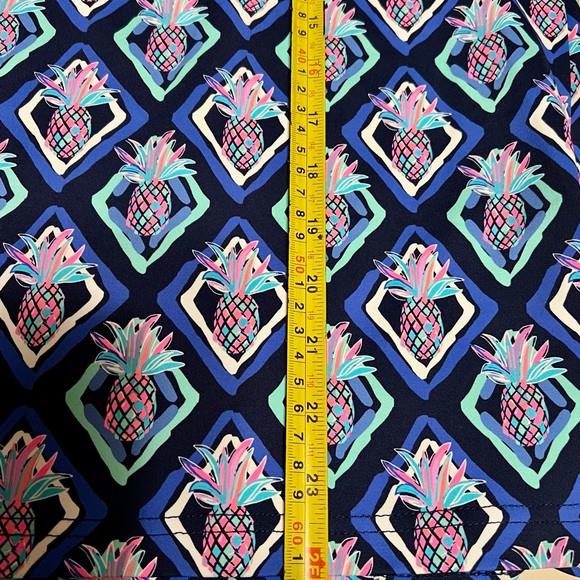 Lulu-B Pineapple Print Sleeveless Quarter-Zip Top UPF 50 Cooling Fabric L NWT lg - Picture 5 of 11